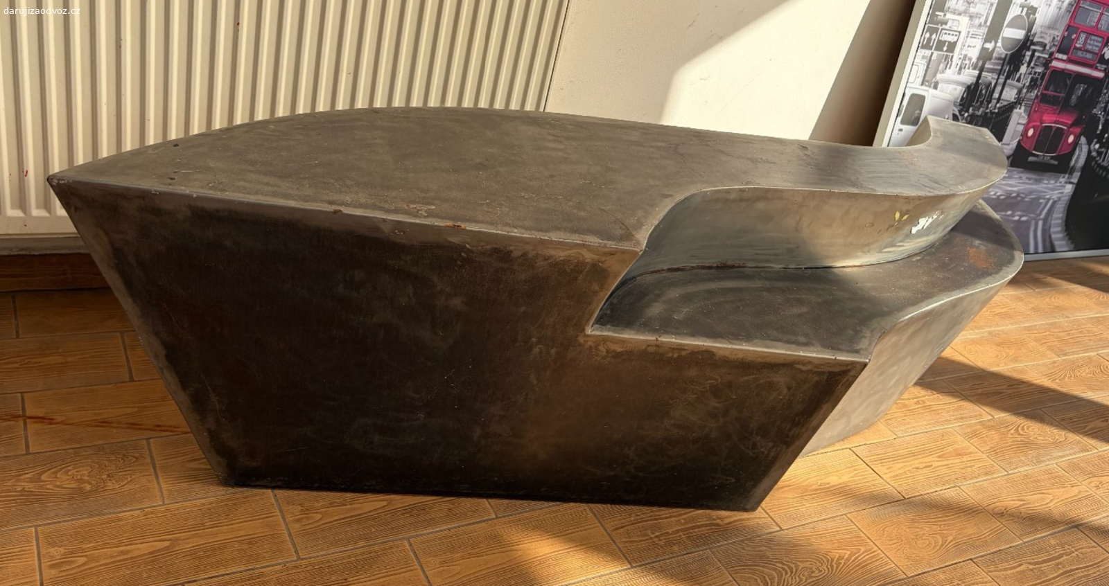 Daruji designový dekorativní objekt za odvoz. Designový objekt za odvoz, hezký dekorační prvek
Rozměry: 195 cm