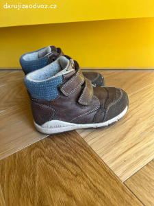 Daruji dětské boty vel. 23