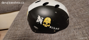 daruji dětskou helmu