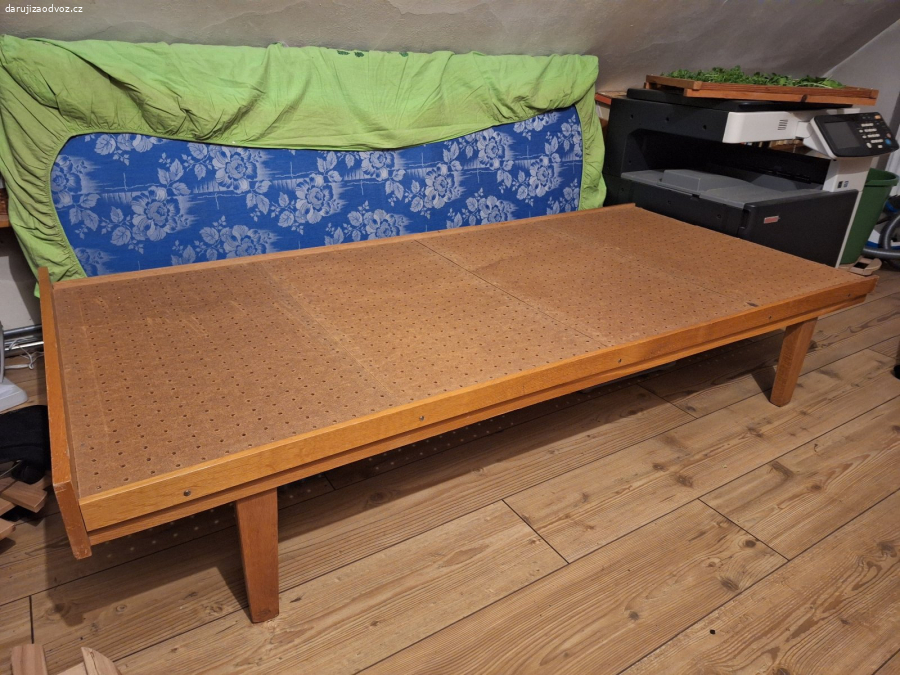 Daruji dětskou postel