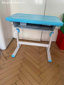Daruji dětský polohovací stolek