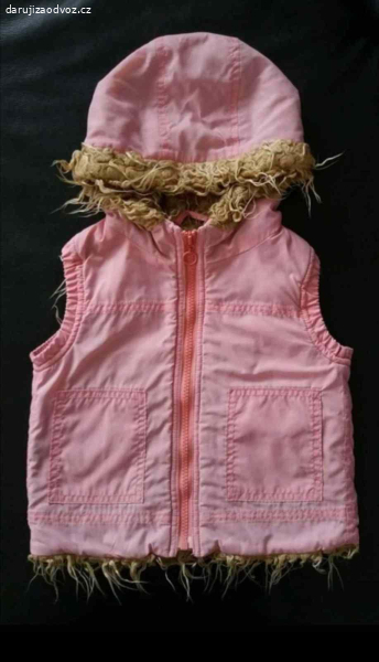 Daruji dívčí vestu vel. 86/92