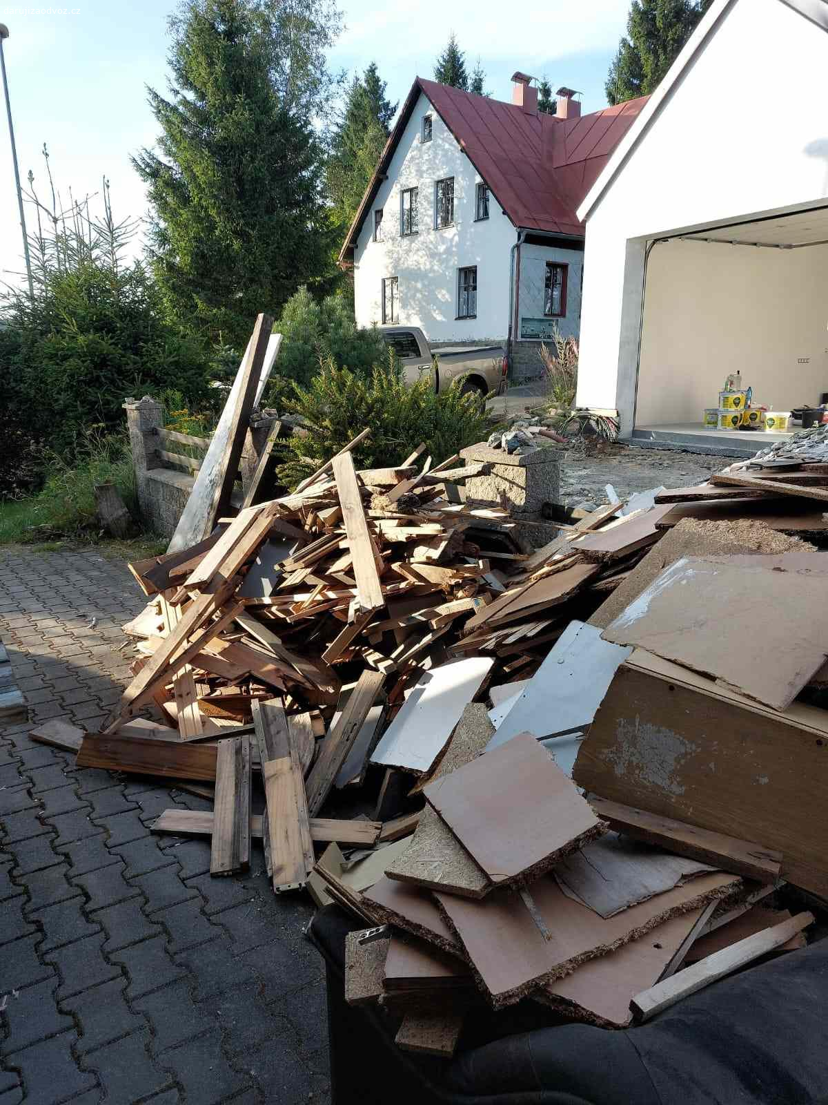 Daruji dřevo na otop. Daruji dřevo na otop za odvoz. Lokalita Abertamy