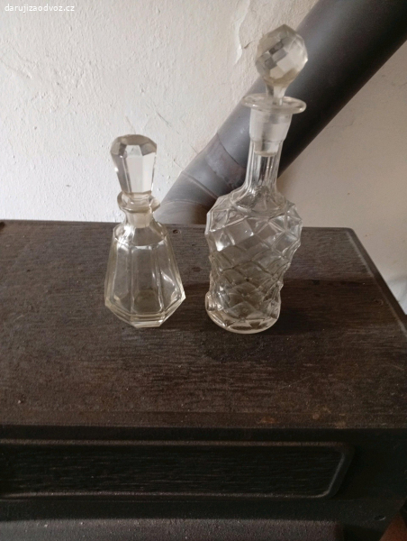 daruji dvě karafy za odvoz