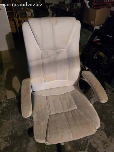 Daruji dvě kolečkové funkční židle