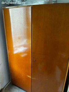 Daruji dvě skříně