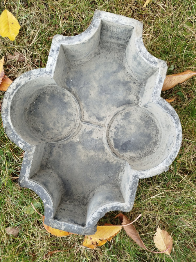 Daruji formy na beton