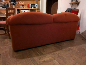 Daruji gauč za odvoz (Holešovice), spěchá