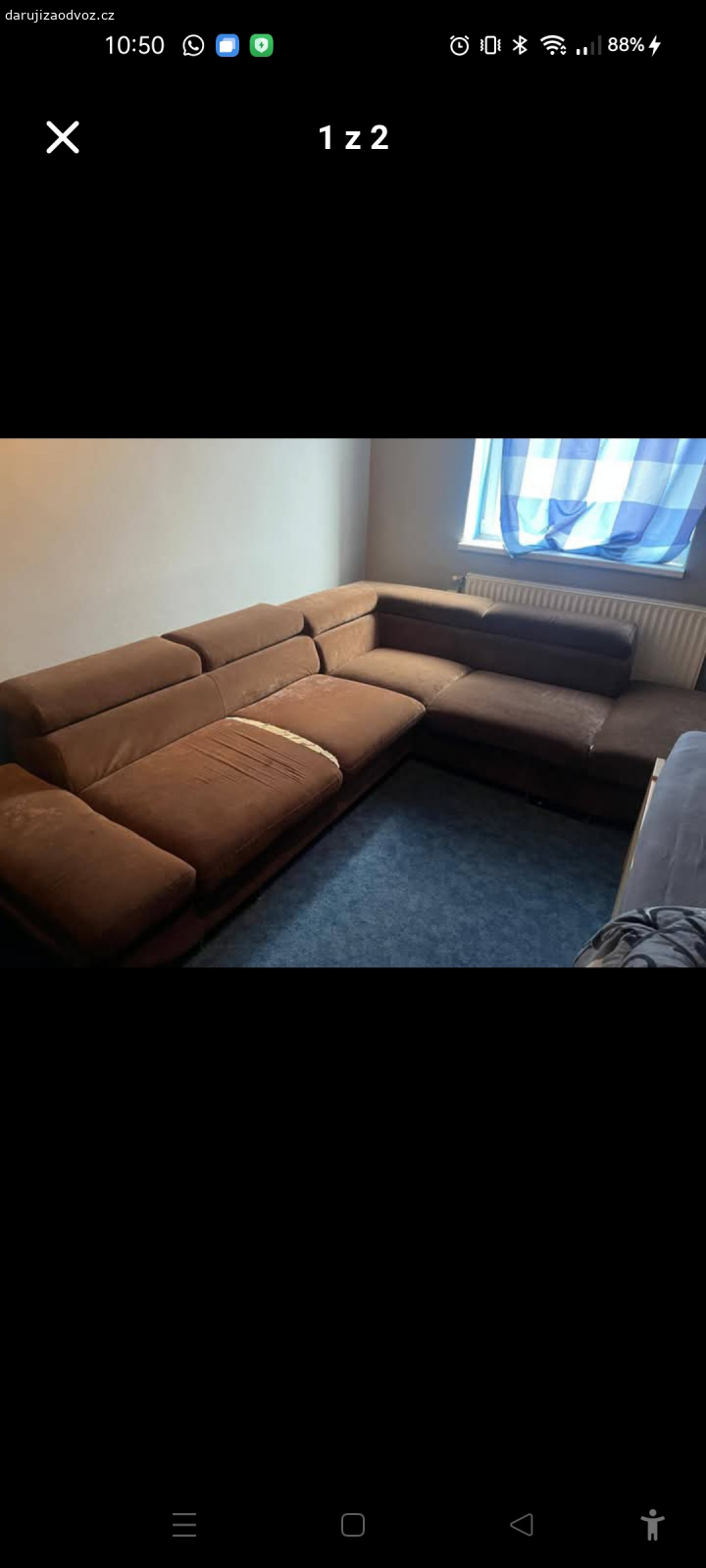 Daruji gauč. gauč, stav viz foto. rozložený na dvě části.
pro psa, do pergoly...bude chtít vyčistit