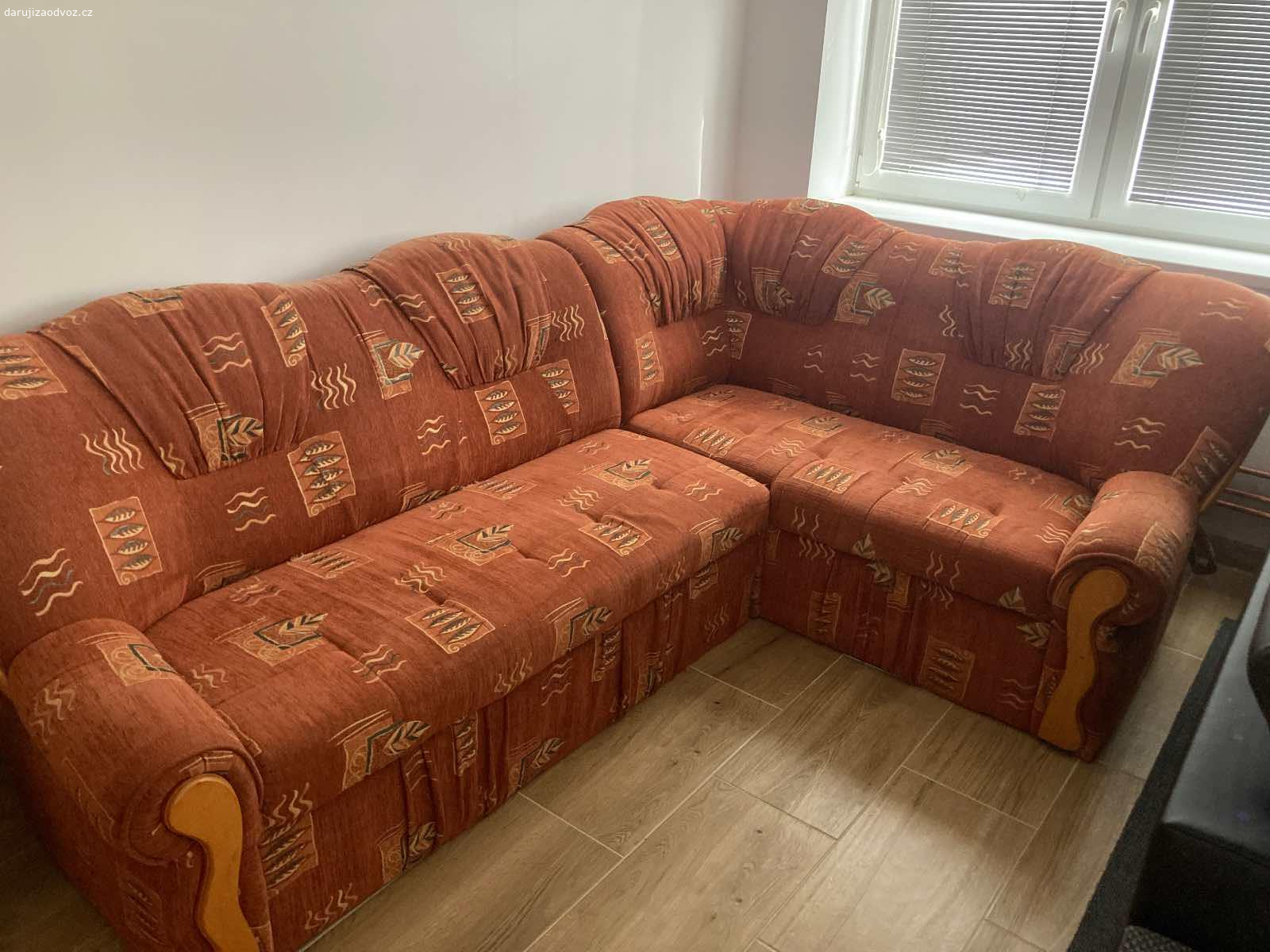 Daruji gauč. Daruji rohový gauč s křeslem