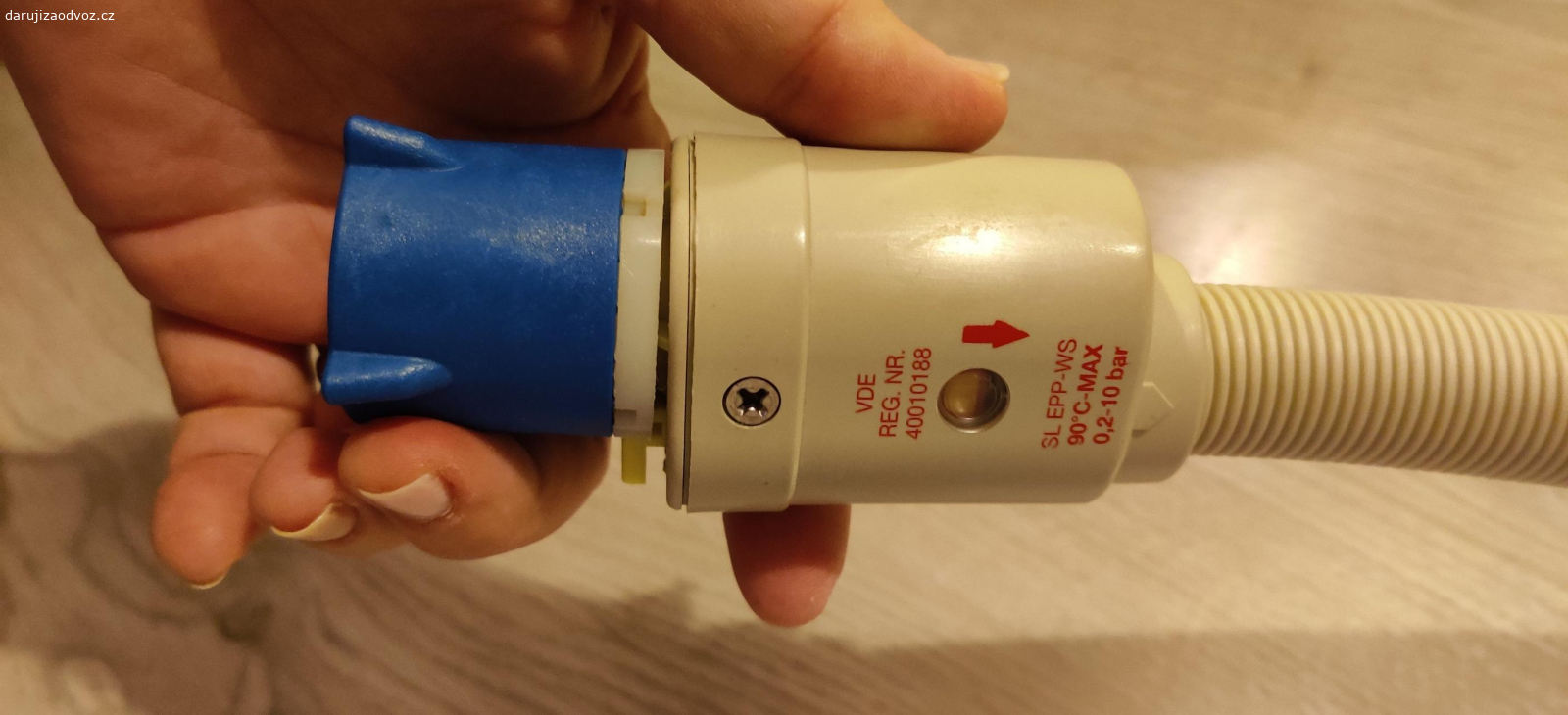 Hadice k pracce. Treba za cokoladu. Os. vyzvednuti Praha 5 Kosire.