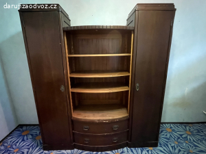 Daruji hezkou retro skříň