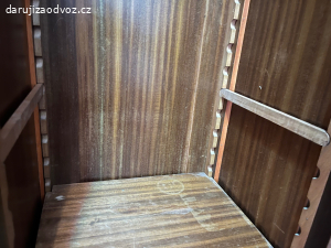 Daruji hezkou retro skříň
