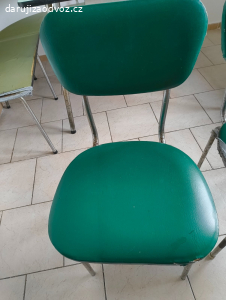 Daruji jídelní lavici