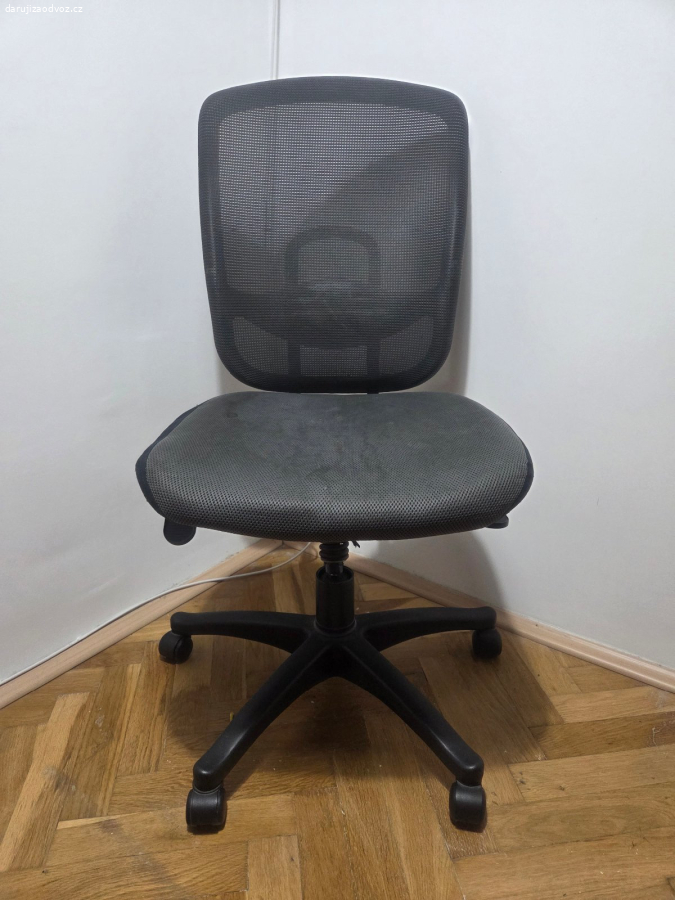 Daruji kancelářskou židli za odvoz