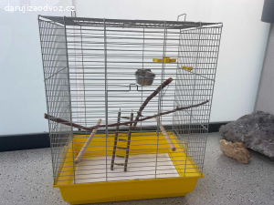 Daruji klec po andulkách