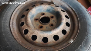Daruji kola na Hyundai i30 2011