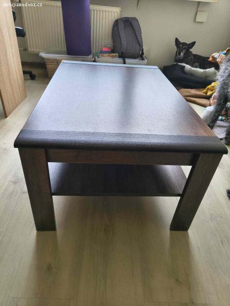 Daruji konferenční stolek