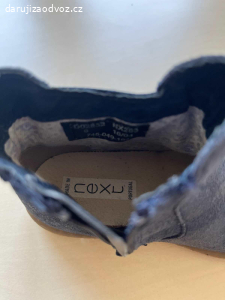 Daruji kotnikove boty modre vel.25,5