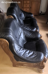Daruji koženou 2 místnou sedačku a křeslo