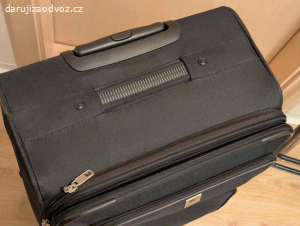 V REZERVACI Daruji kufr