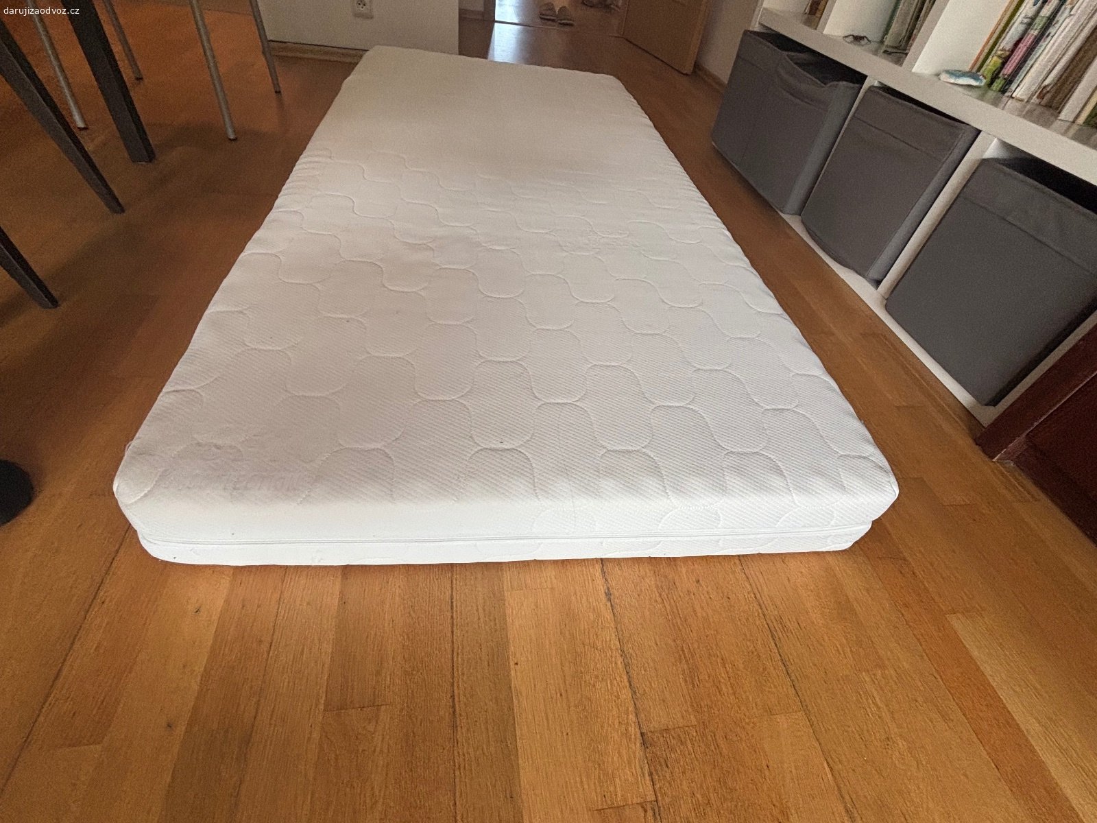 Daruji matraci. Pozor! Posledni matrace k darovani 185x90 cm. K vyzvednuti na Praze 3.