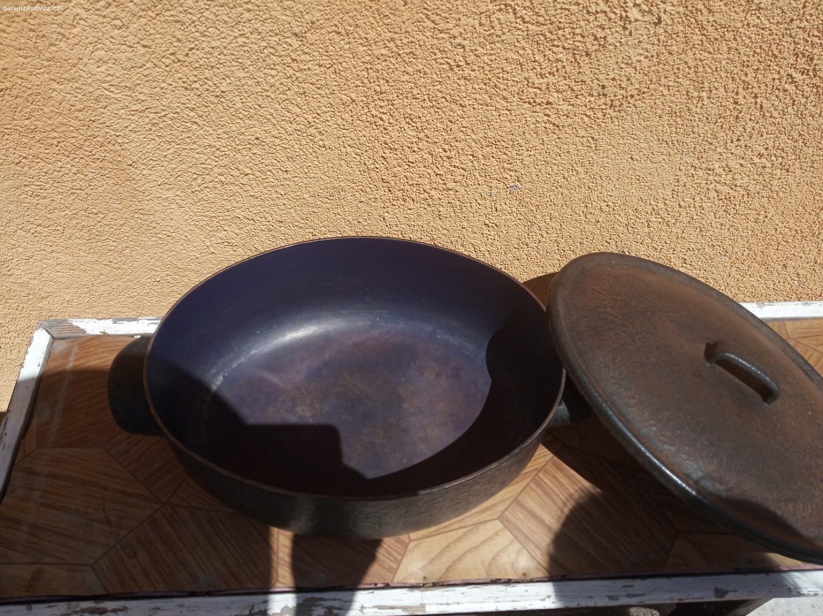 Daruji mix nádobí NEZASÍLÁM. Daruji hrnec, hrníčky, vázy, atd.
Nevyužijeme. Volejte, na SMS nereaguji. K dispozici 8-18 hod, kromě nedělí.