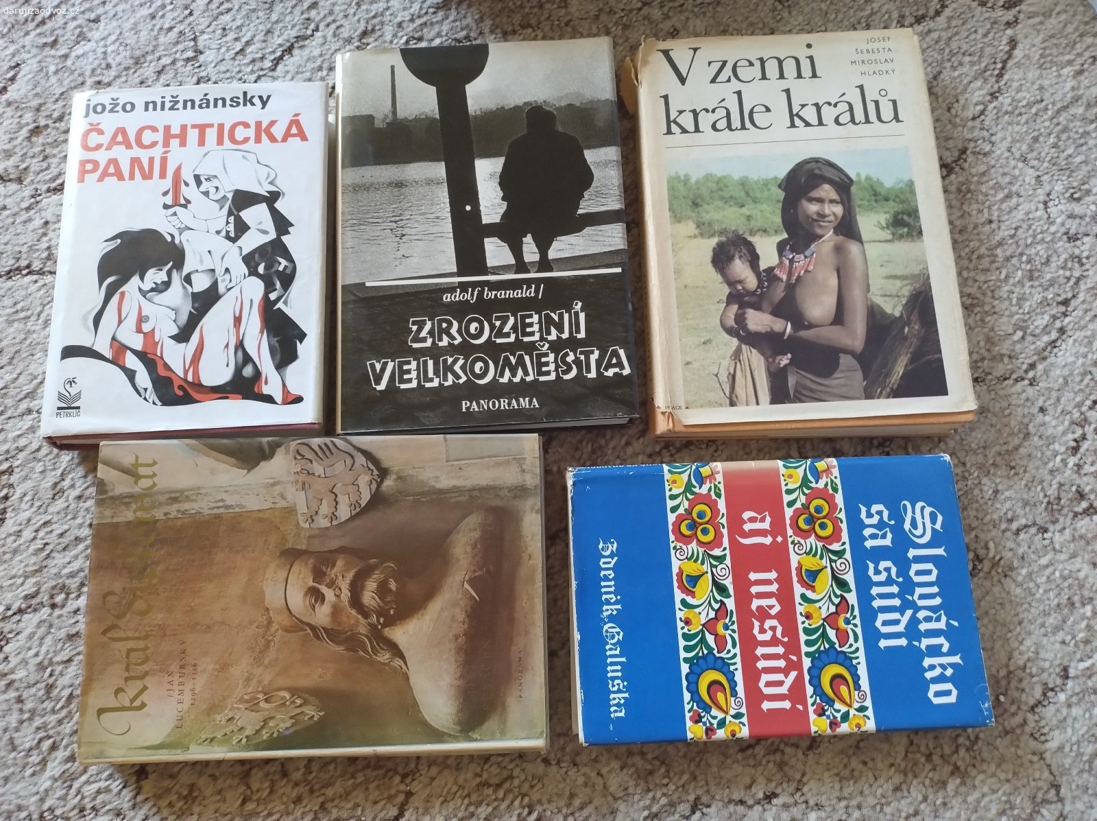 Daruji mix starších knih. Daruji za odvoz knihy z pozůstalosti - viz fotografie.