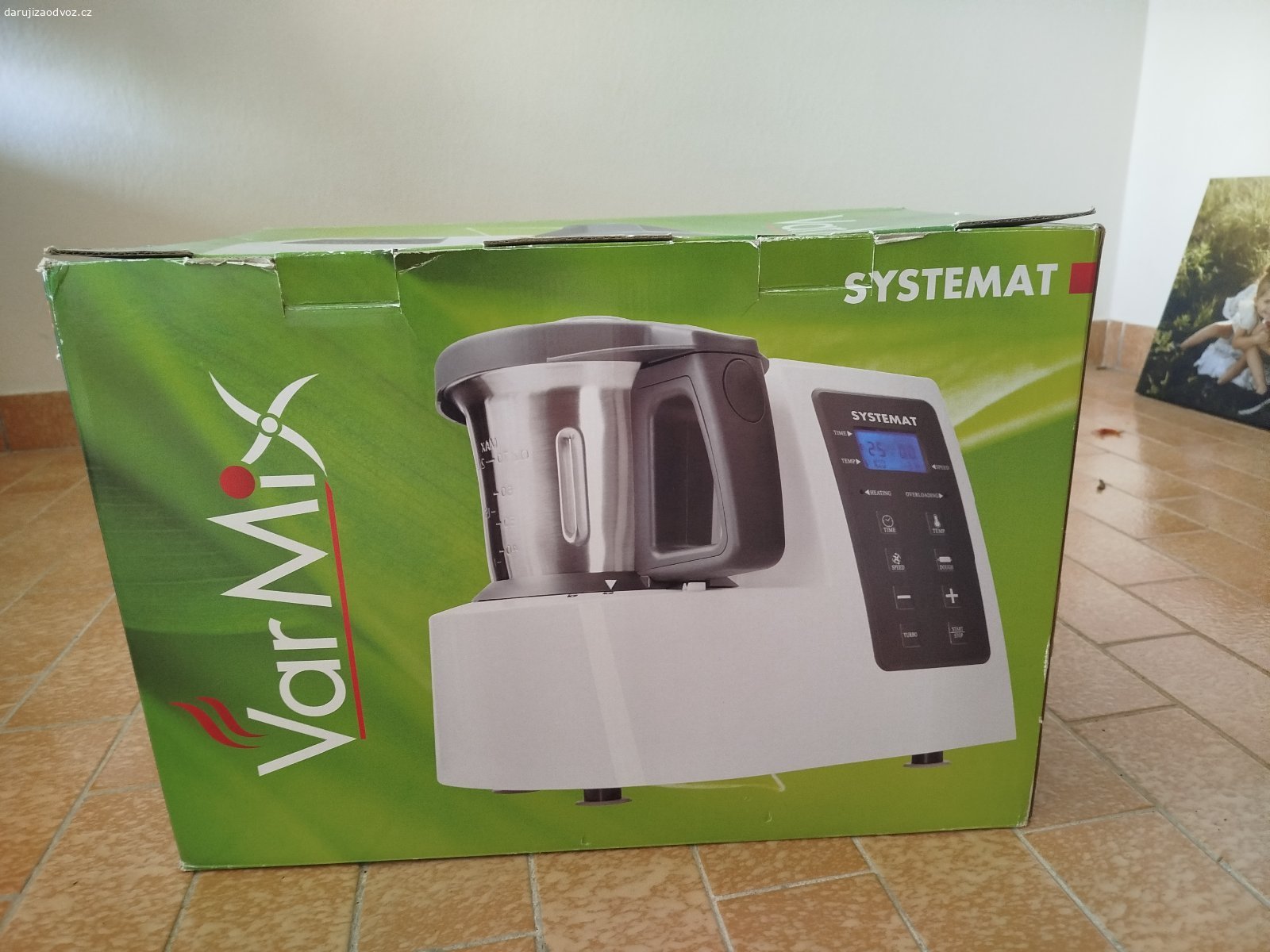 Daruji mulifunkční varný robot DEDRA SYSTEMAT. Daruji mulifunkční varný robot DEDRA SYSTEMAT ( zánovní ).