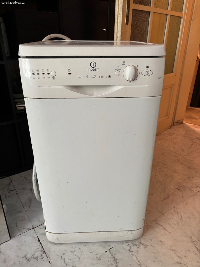 Daruji myčku Indesit IDL42