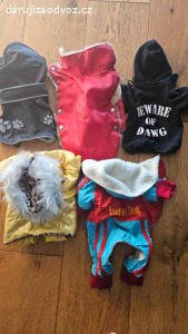 Daruji oblečení, česání a tašku na převoz