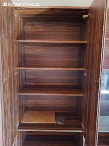 Daruji obyvaci stenu, 4.patro
