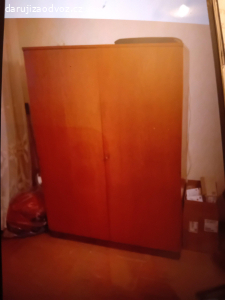 Daruji obývací stěnu  a další