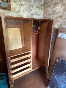 Daruji obyvaci stenu
