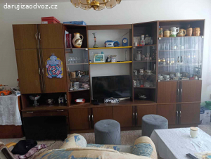 Daruji obývací stěnu