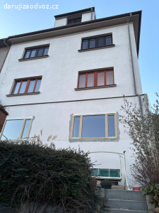 daruji okna z bytového domu (2 byty)