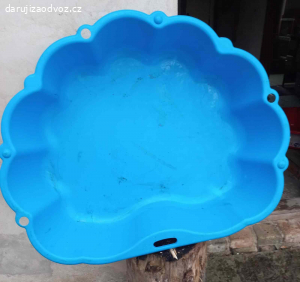 Daruji plastové pískoviště/bazének ve tvaru oblaku