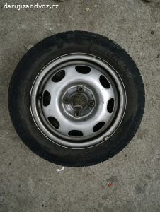 daruji pneu na rafku