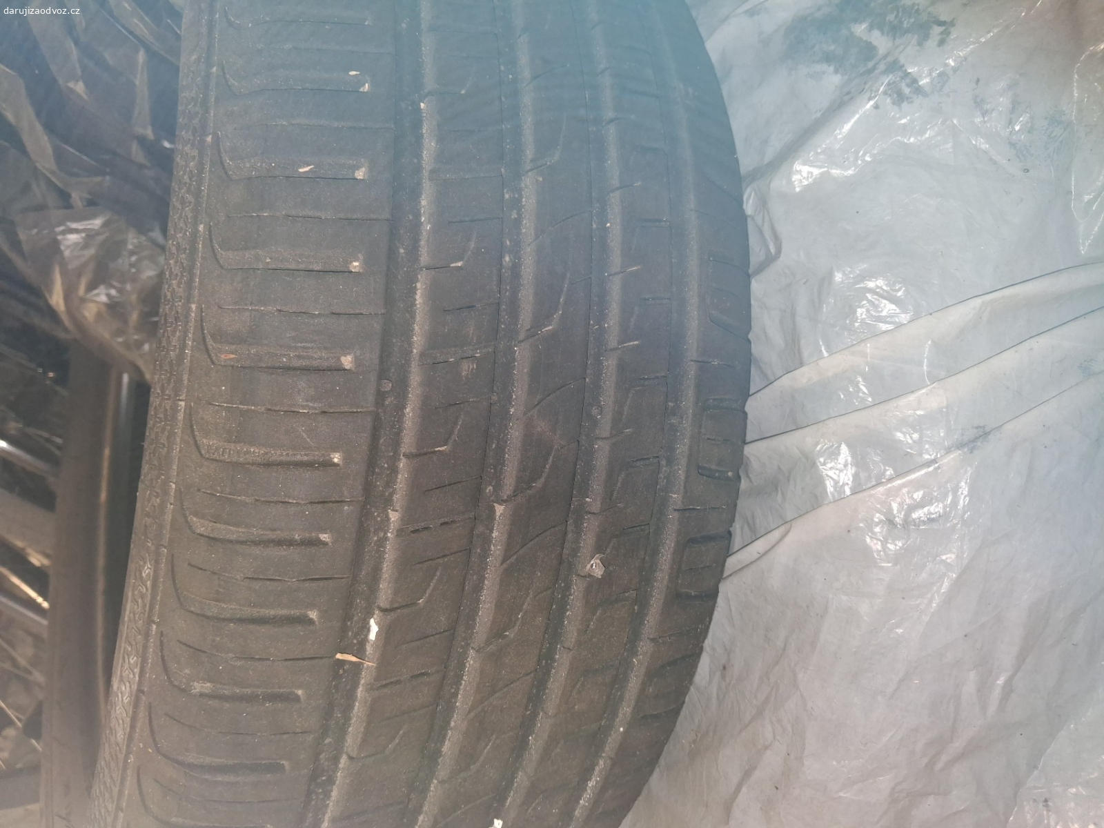 daruji pneumatiky. daruji pneumatiky na Renault Laguna