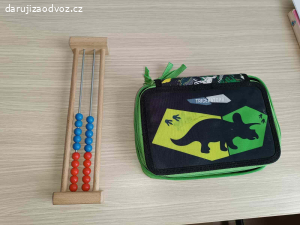 Daruji počítadlo do první třídy a penál