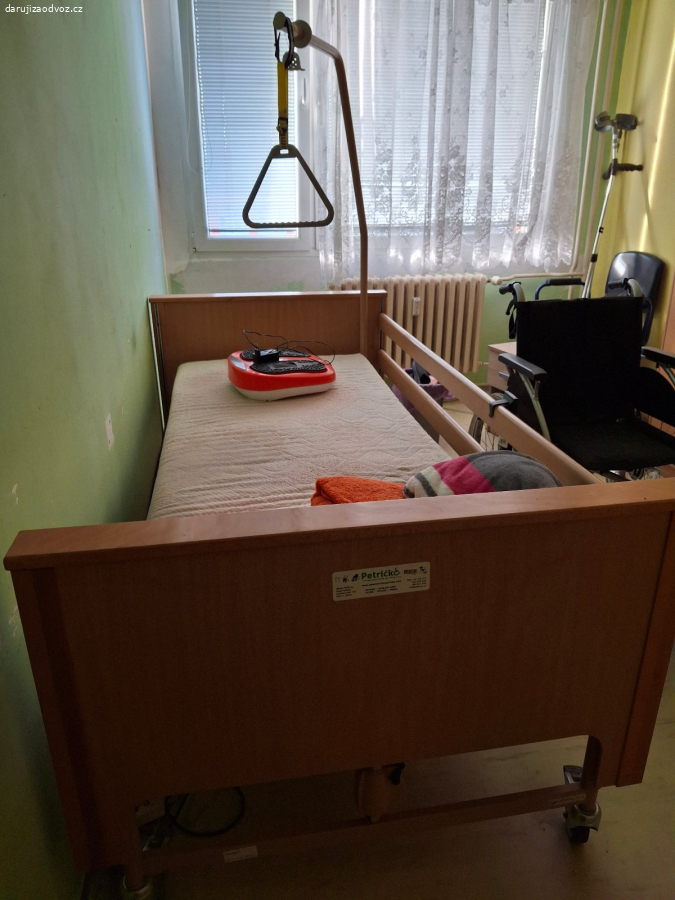 Daruji postel - lůžko pro nemocné