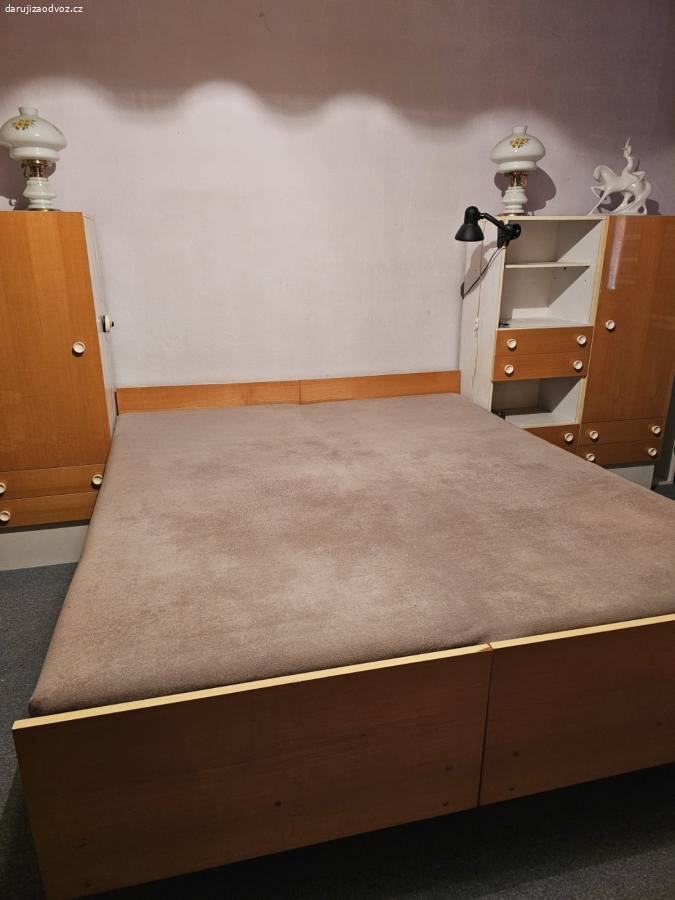 daruji postel, skříňky a ortop. matrace - ložnice