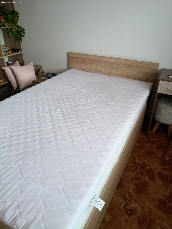 Daruji postel