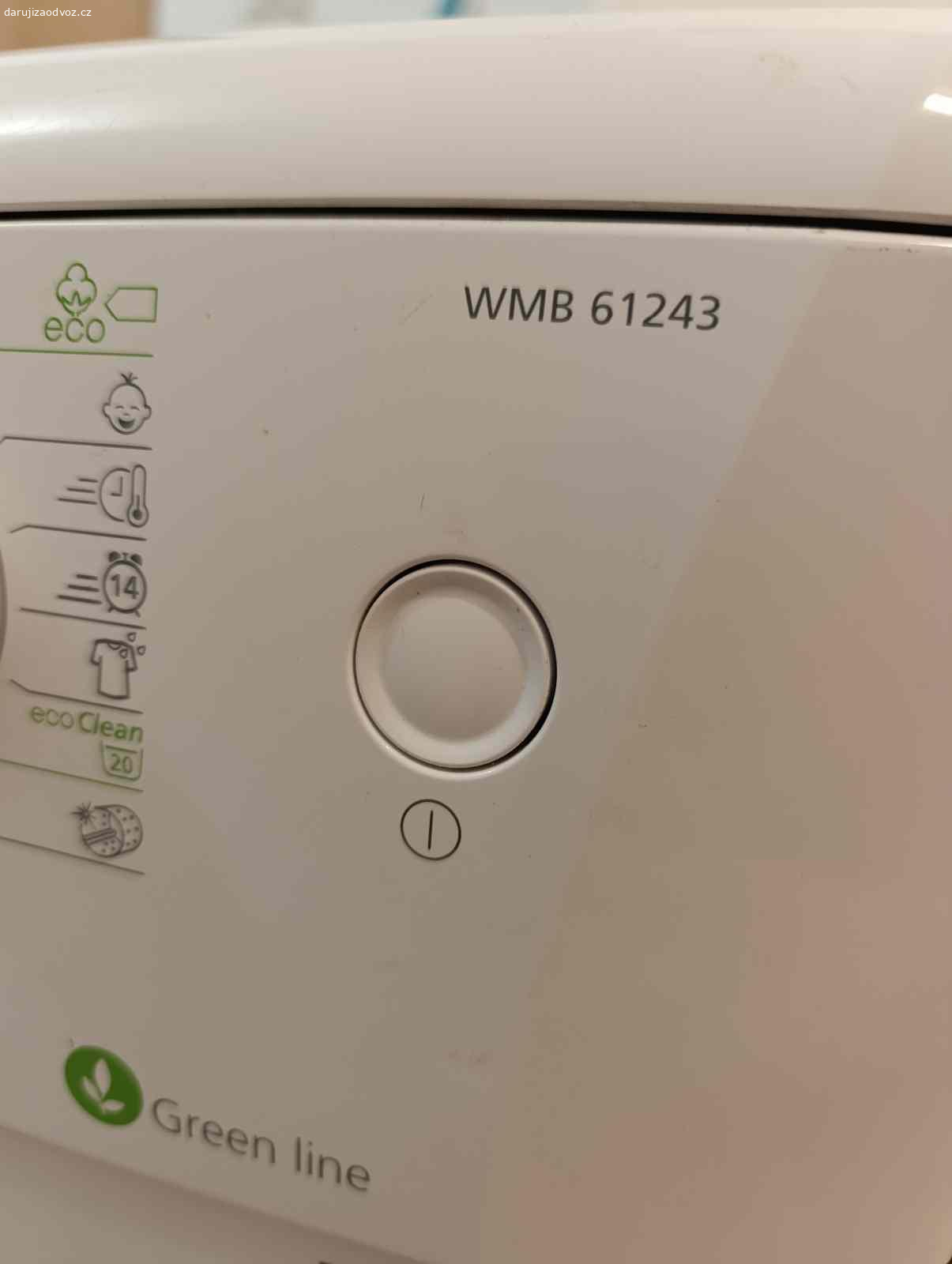 Daruji pračku Beko za odvoz. Daruji pračku Beko za odvoz. Pere pěkně, akorát blbne programátor (musí se točit vícekrát na kolečku , aby se navolil správný program).  Nutno vyčistit. Třeba na chatu někomu poslouží.