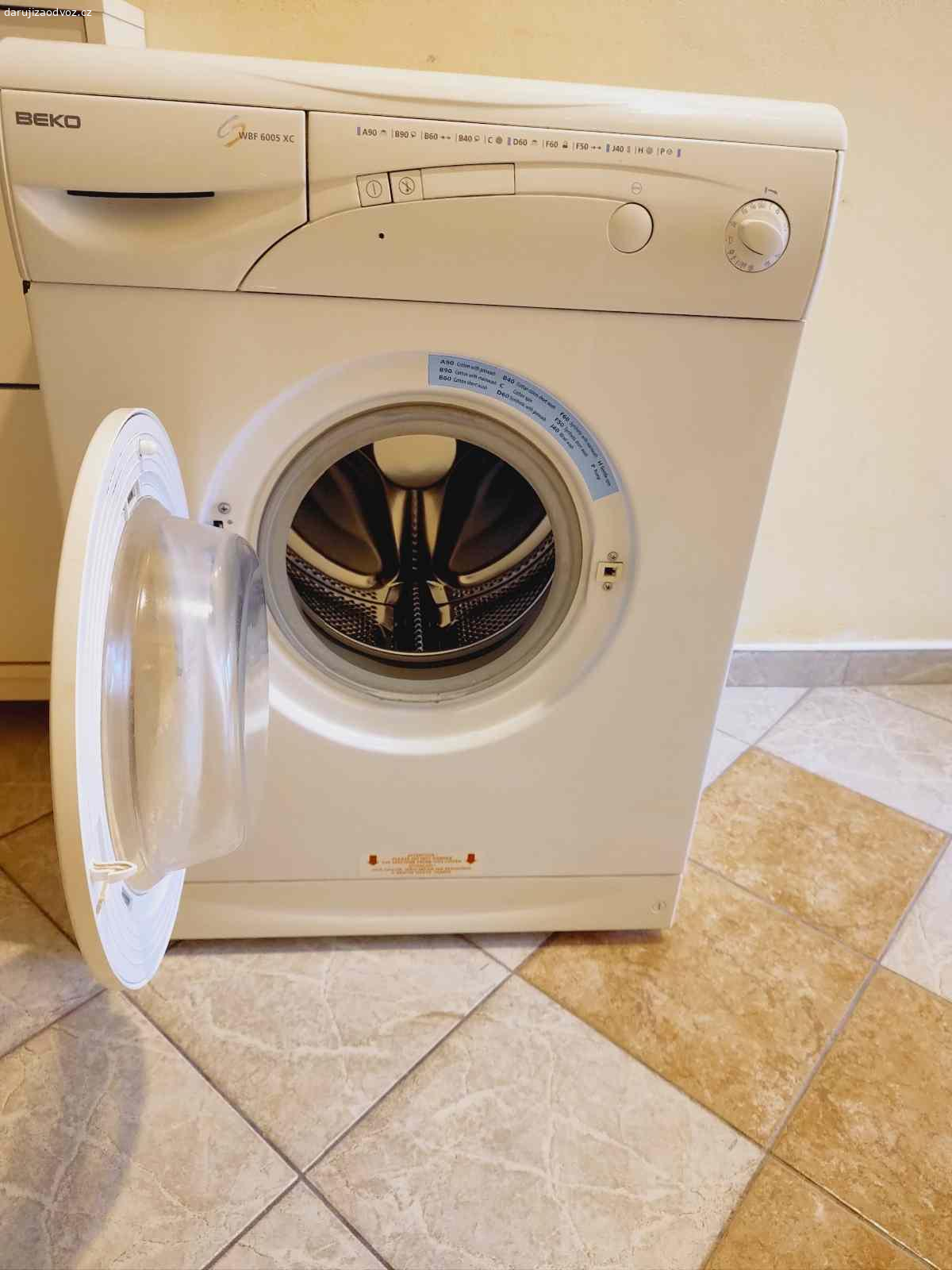Daruji pračku. Daruji starší pračku Beko, je málo používaná, plně funkční. Pouze osobní odběr.