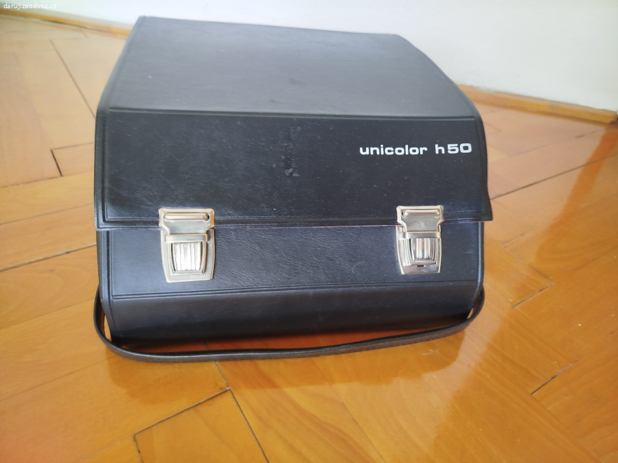 Daruji prohlížeč diapozitivů Unicolor H50