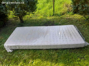 Daruji pružinovou matraci