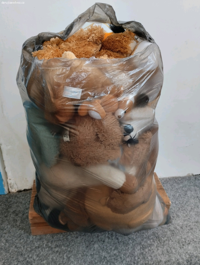daruji pytel plyšáků