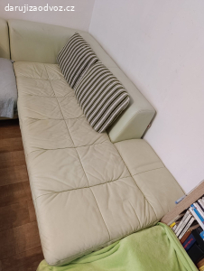 Daruji rohovou sedačku nerozkladaci