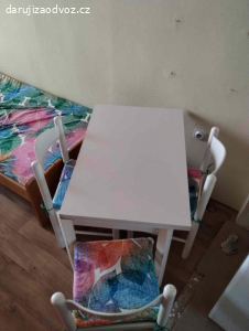 Daruji rozkládací stůl + 3 židle